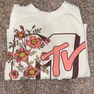 MTV size:S Small, Croppedtop/croptop Short sleeved, Tan with pink and brown.